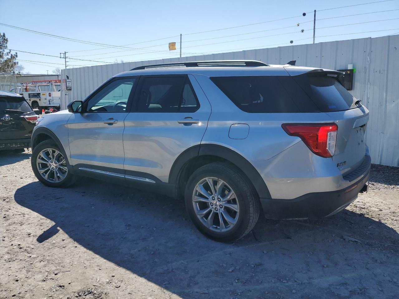 2023 FORD EXPLORER XLT VIN:1FMSK8DH5PGB07608