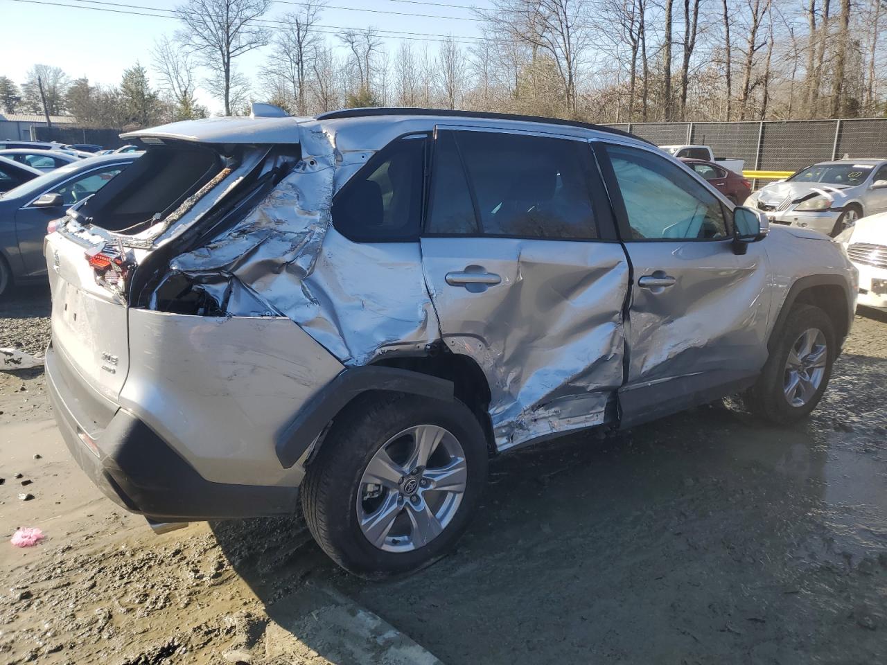 2024 TOYOTA RAV4 XLE VIN:2T3P1RFV4RC464731