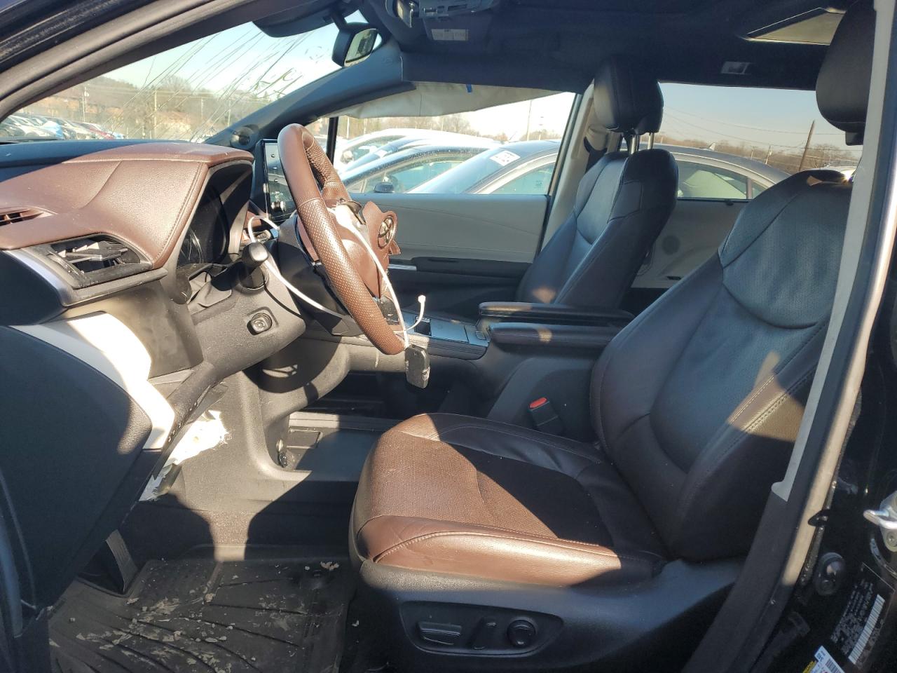 2023 TOYOTA SIENNA LIMITED VIN:5TDESKFC7PS102867