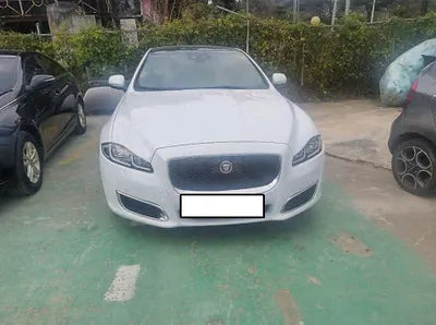 2019 Jaguar XJ SAJAA22P2KNW19570 VIN:SAJAA22P2KNW19570
