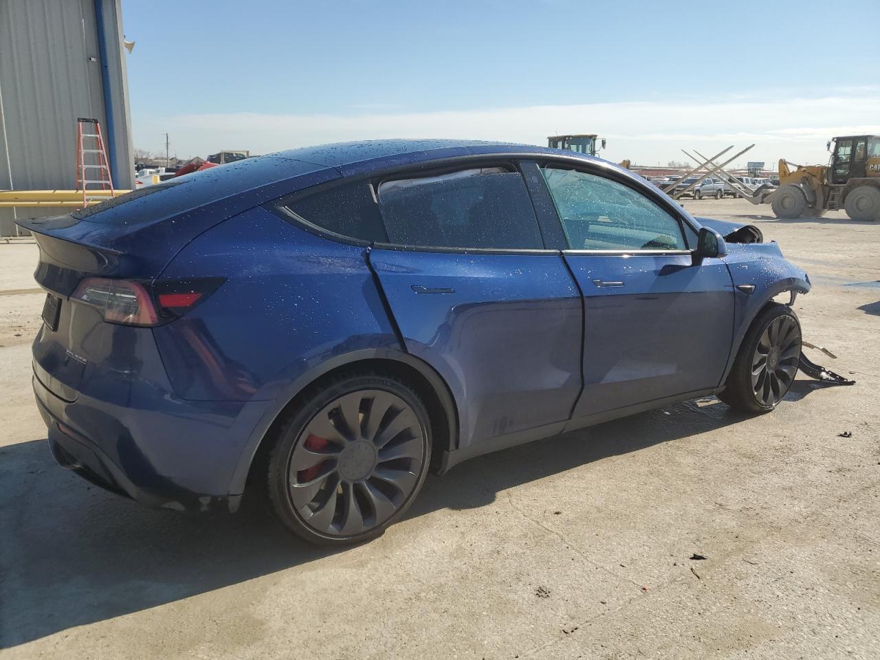 2022 TESLA MODEL Y  VIN:7SAYGDEF2NF388086