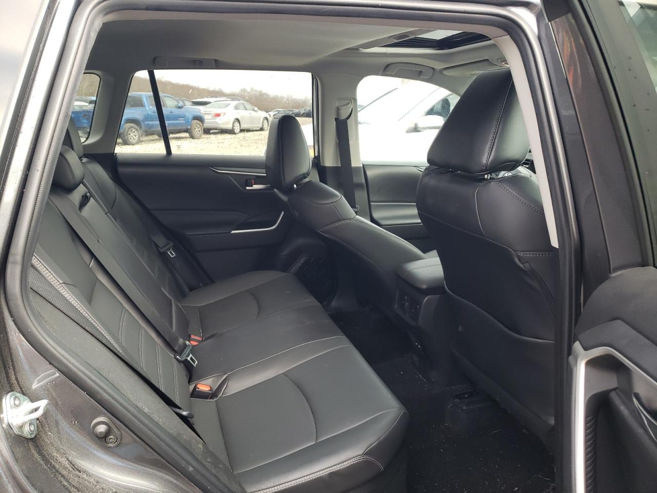 2022 TOYOTA RAV4 XLE PREMIUM VIN:4T3B6RFV6NU102422