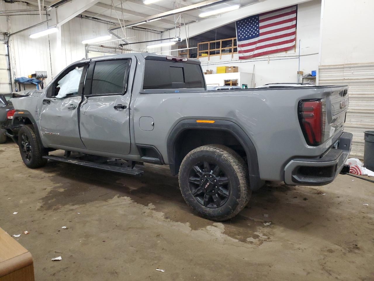2024 GMC SIERRA K3500 AT4 VIN:1GT49VE73RF465831