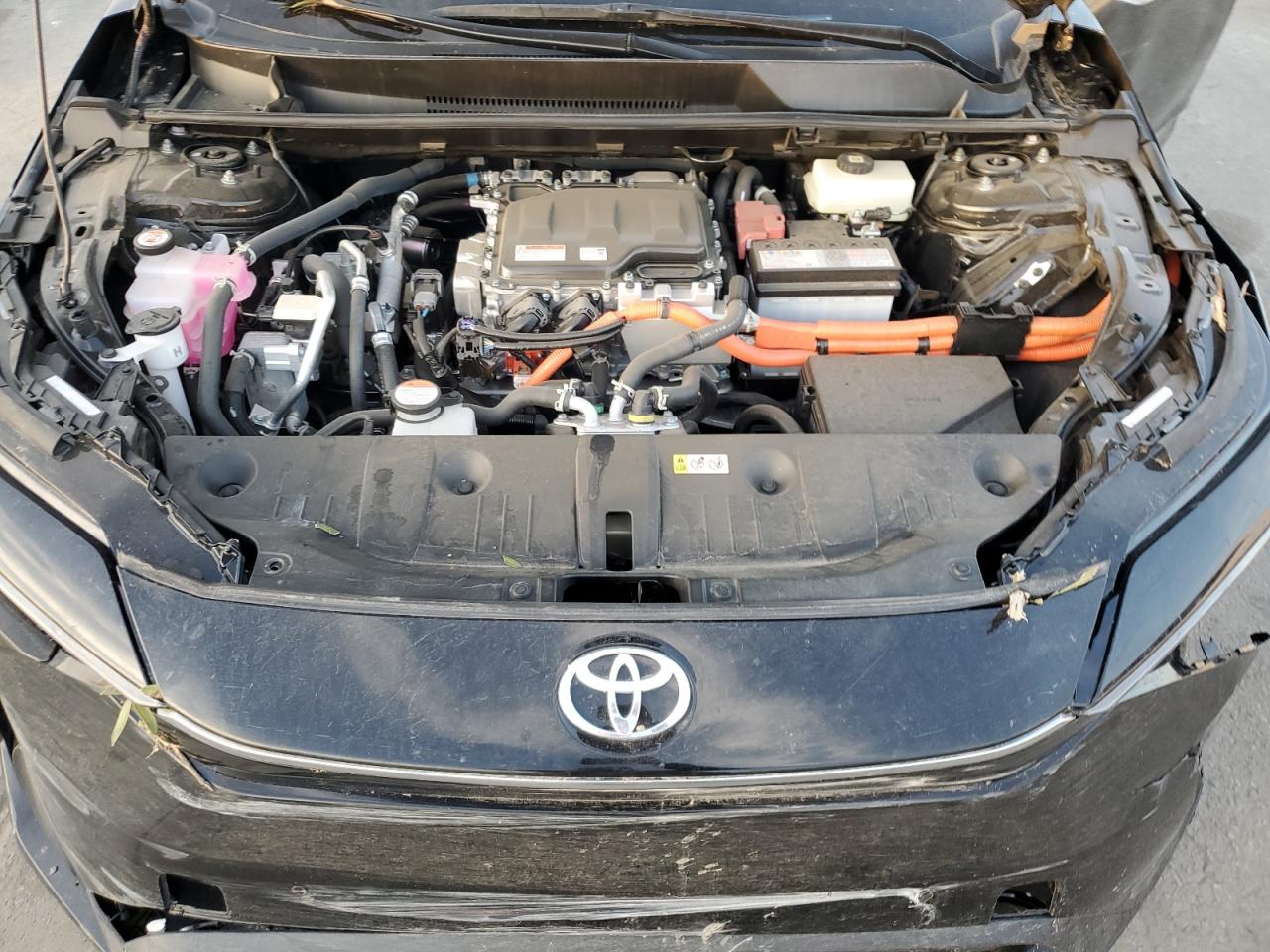 2024 TOYOTA BZ4X XLE VIN:JTMABACA8RA058454