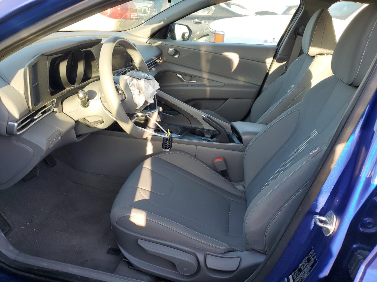 2022 HYUNDAI ELANTRA SEL VIN:5NPLM4AG6NH085974