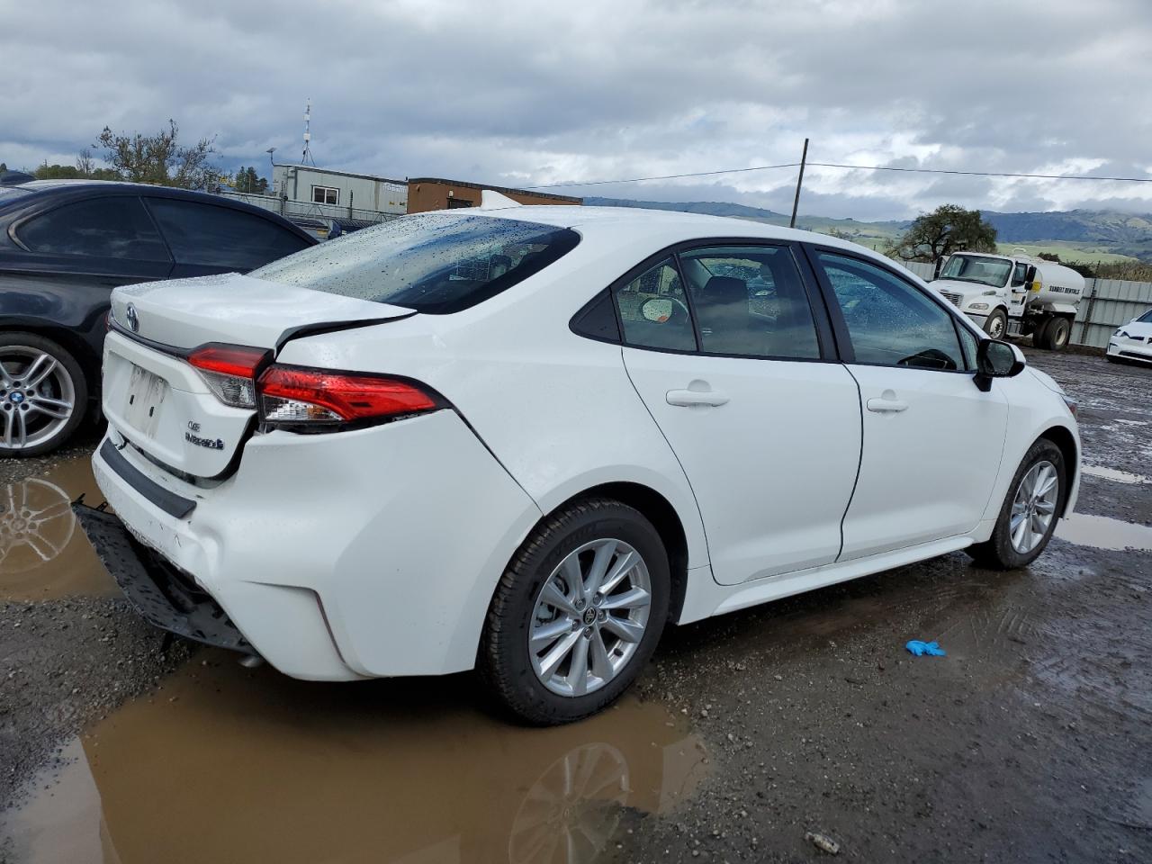 2024 TOYOTA COROLLA LE VIN:JTDBCMFEXR3045694