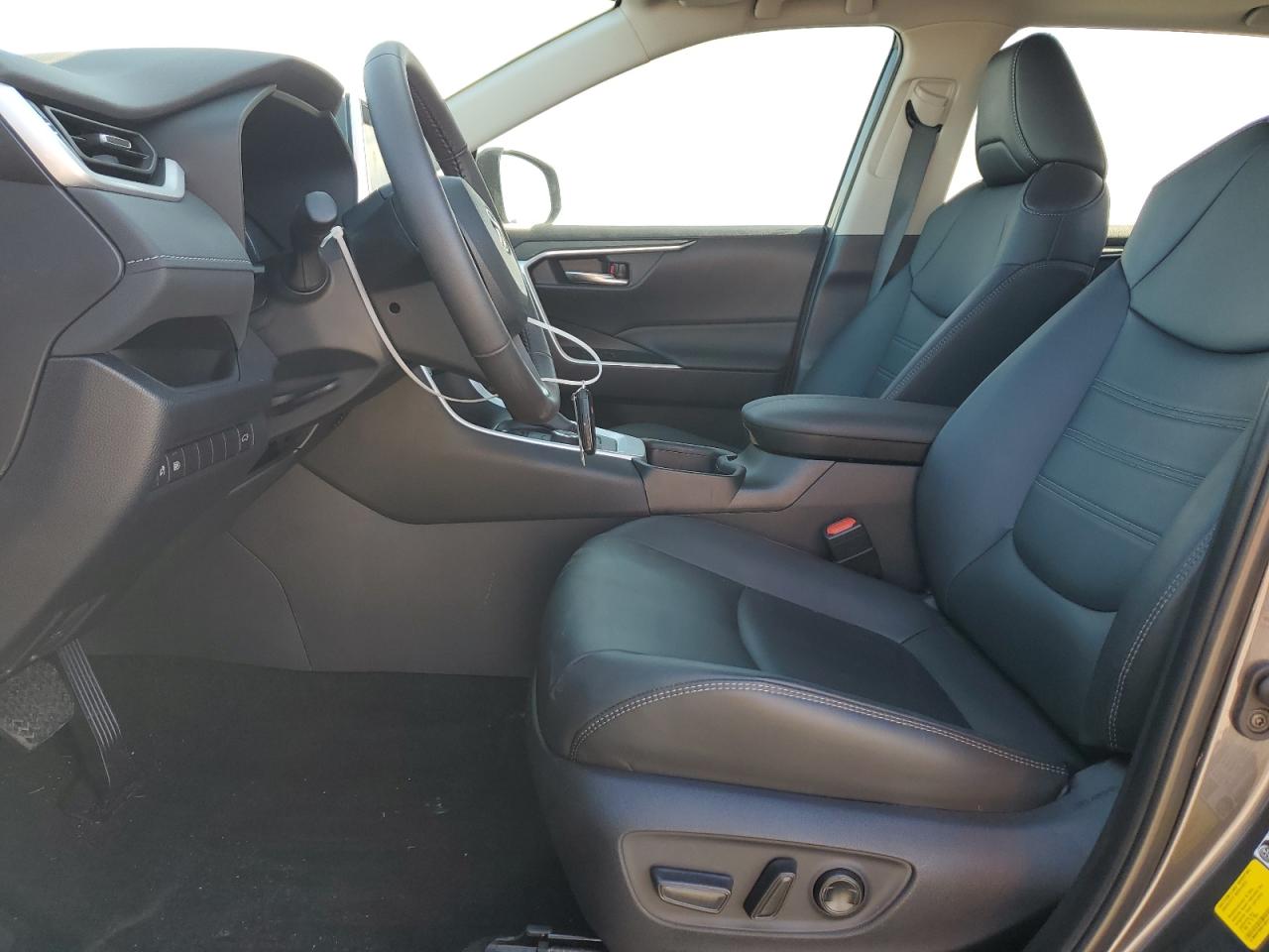 2024 TOYOTA RAV4 XLE PREMIUM VIN:4T3B6RFV9RU162216