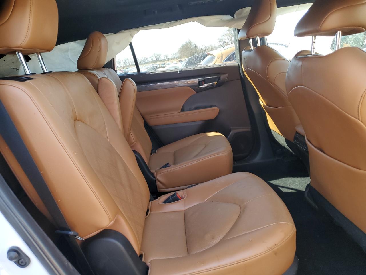 2022 TOYOTA HIGHLANDER PLATINUM VIN:5TDFZRAH4NS122700