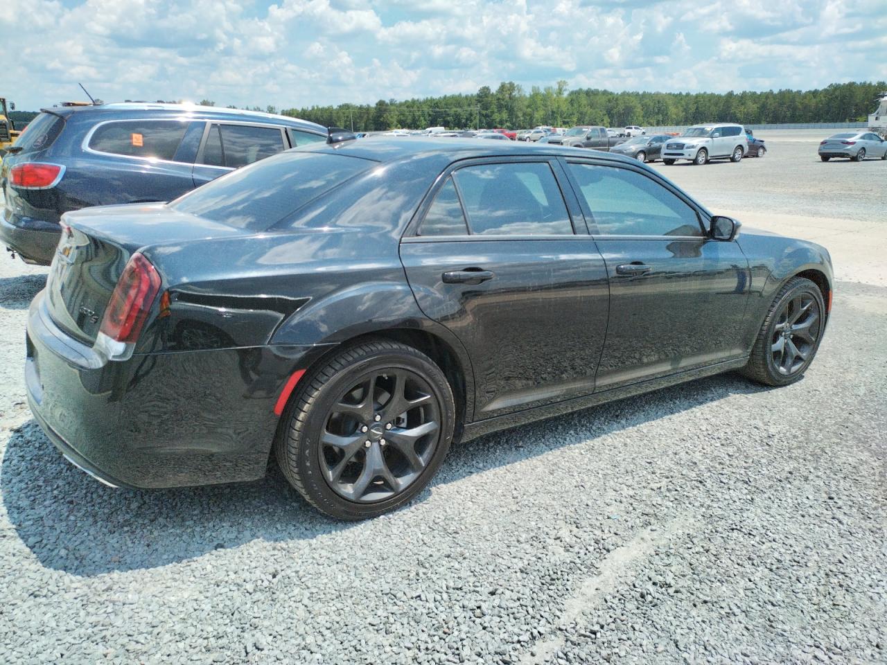 2022 CHRYSLER 300 S VIN:2C3CCABG2NH104386