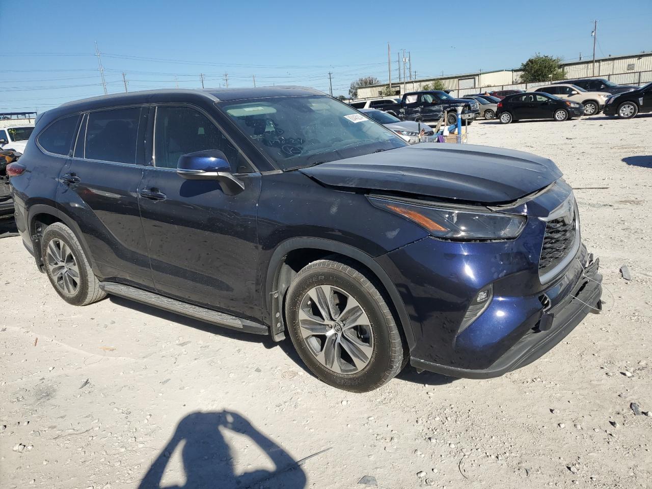 2022 TOYOTA HIGHLANDER HYBRID XLE VIN:5TDGARAH6NS514993