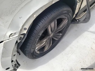 2018 Volkswagen Tiguan WVGZZZ5NZJW951403 VIN:WVGZZZ5NZJW951403