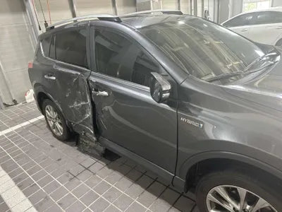 2017 Toyota RAV4 JTMDJREVXHD083500 VIN:JTMDJREVXHD083500