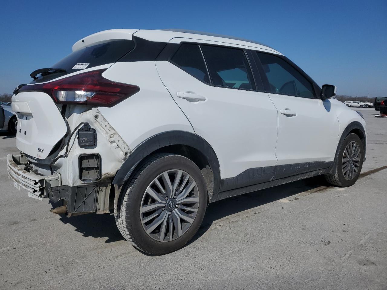 2022 NISSAN KICKS SV VIN:3N1CP5CV1NL492774
