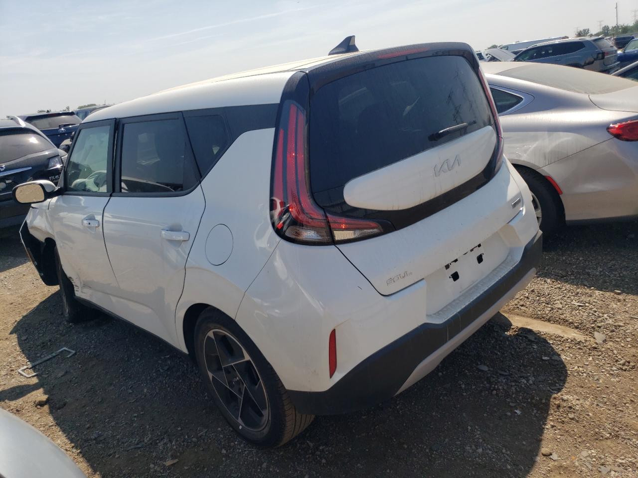 2023 KIA SOUL EX VIN:KNDJ33AU1P7894770