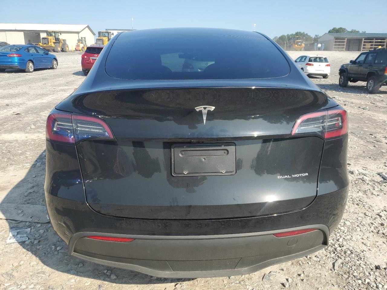 2023 TESLA MODEL Y  VIN:7SAYGDEEXPA143642