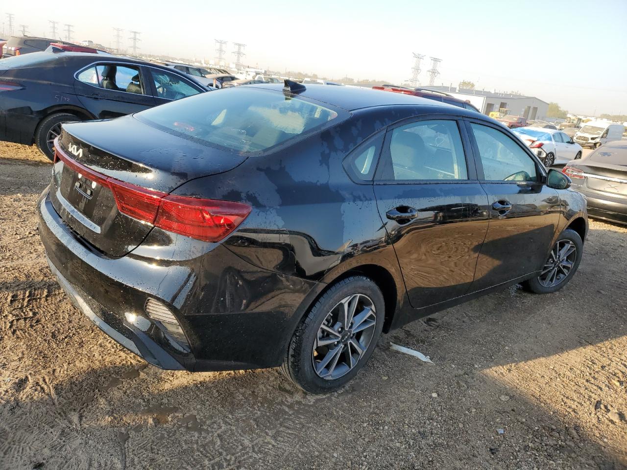 2022 KIA FORTE FE VIN:3KPF24AD8NE425347