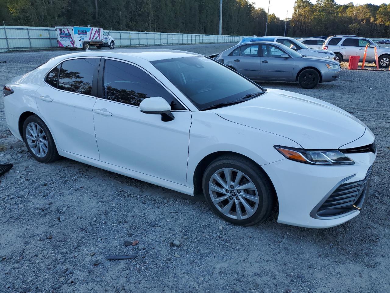 2022 TOYOTA CAMRY LE VIN:4T1C11AK2NU664053