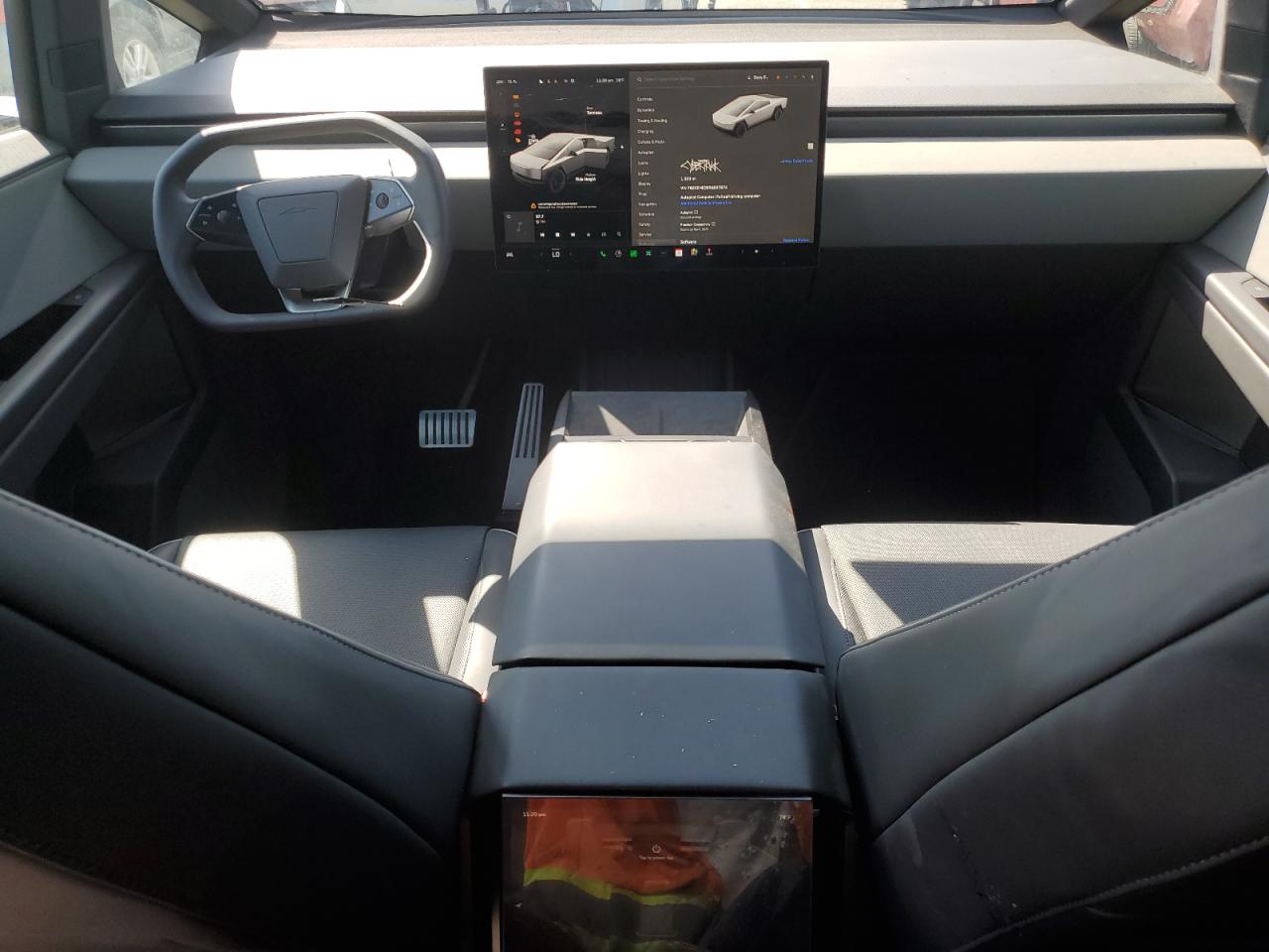 2024 TESLA CYBERTRUCK  VIN:7G2CEHED9RA047674