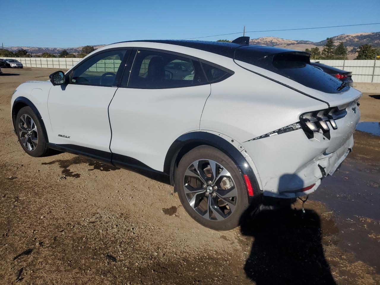 2023 FORD MUSTANG MACH-E PREMIUM VIN:3FMTK3SU7PMA96673