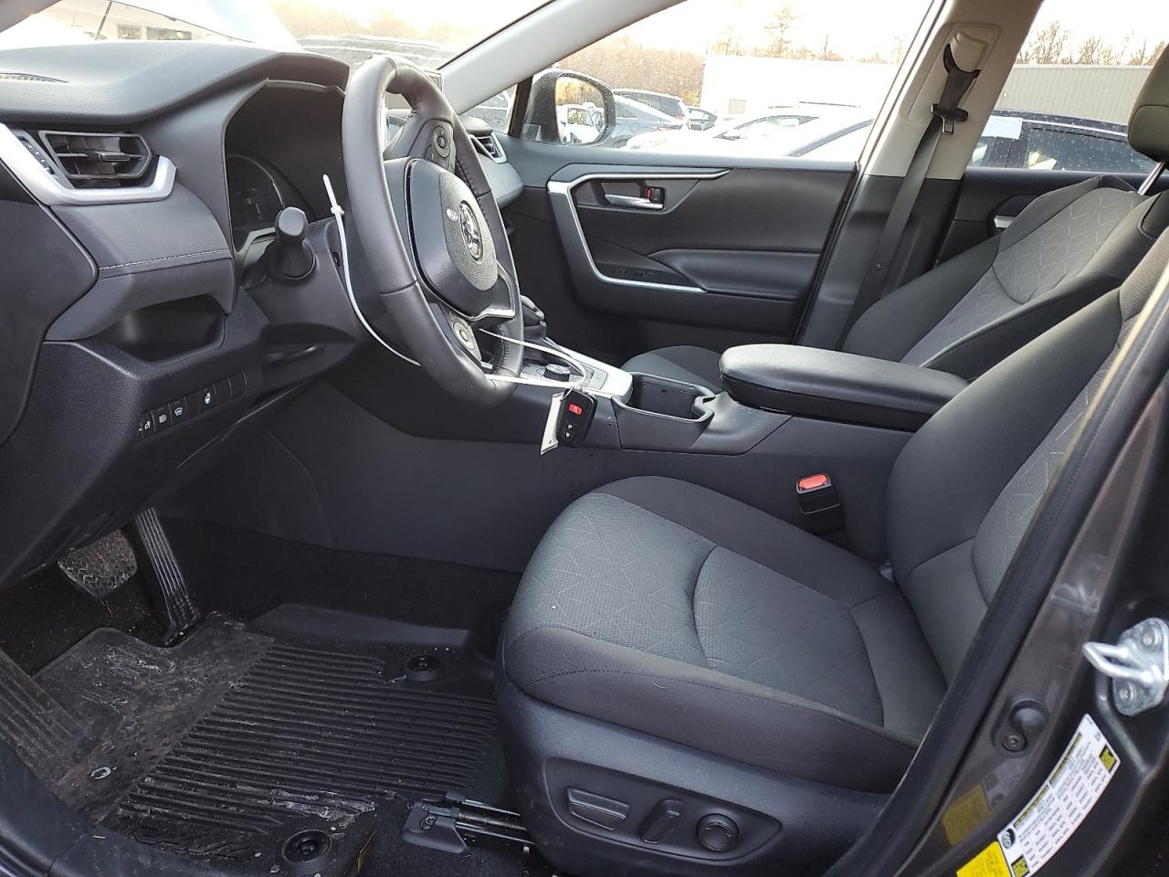 2024 TOYOTA RAV4 XLE VIN:4T3RWRFV2RU155588