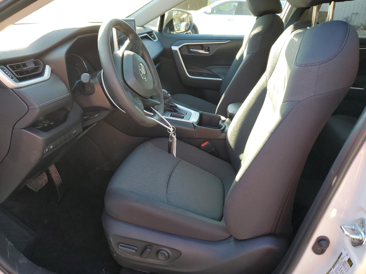 2024 TOYOTA RAV4 XLE VIN:2T3W1RFVXRC295455