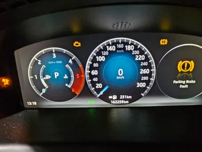 2016 Jaguar XJ VIN: