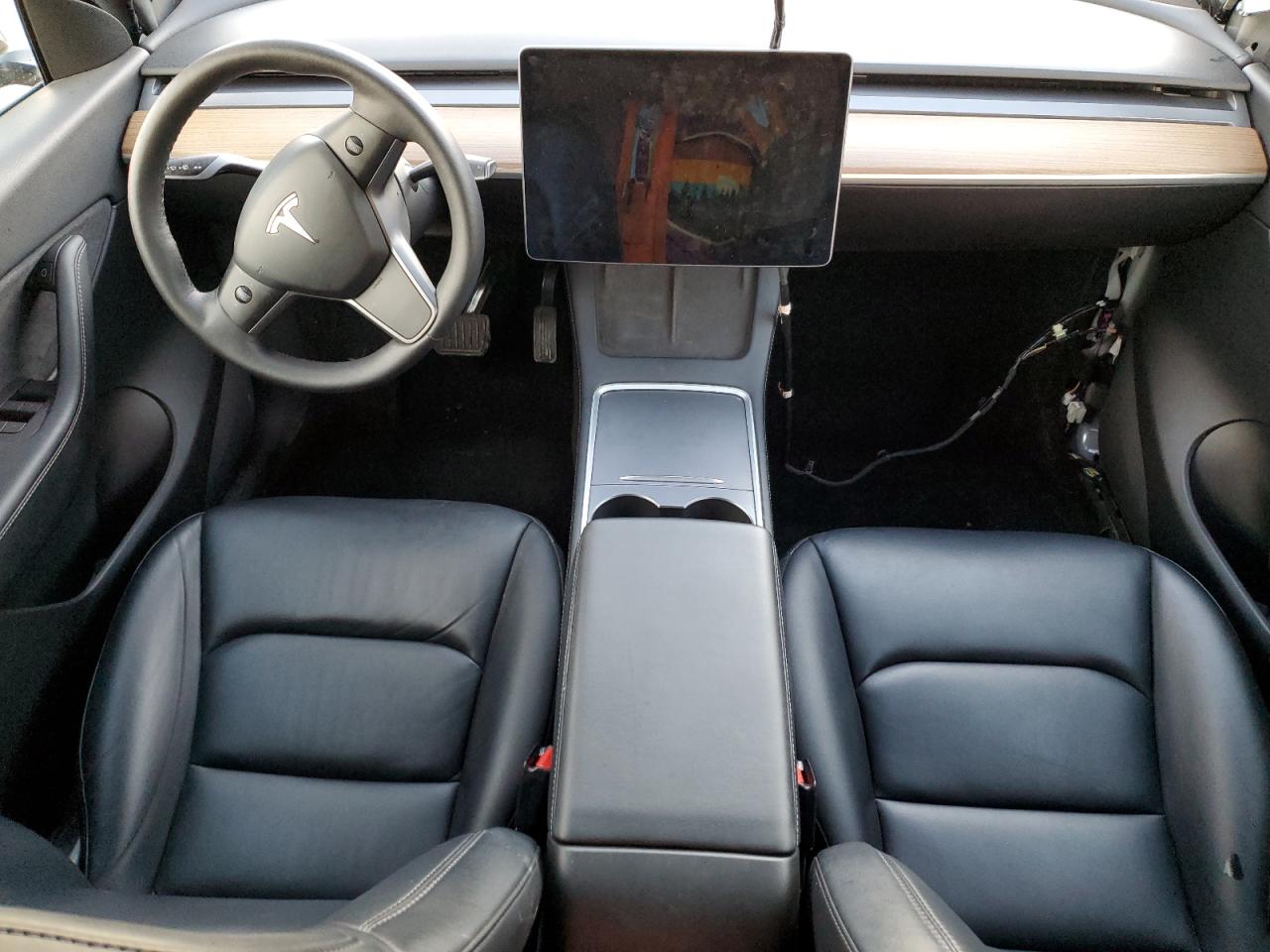 2022 TESLA MODEL Y  VIN:7SAYGDEE8NF370733