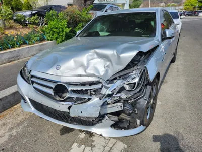 2014 Mercedes-Benz E 220 VIN: