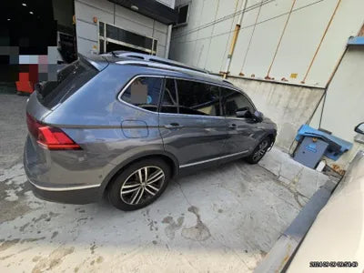2020 Volkswagen Tiguan Allspace VIN:
