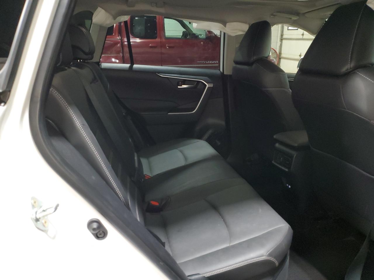 2024 TOYOTA RAV4 XLE PREMIUM VIN:JTMB6RFV8RJ043054