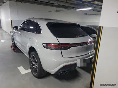 2023 Porsche Macan VIN: