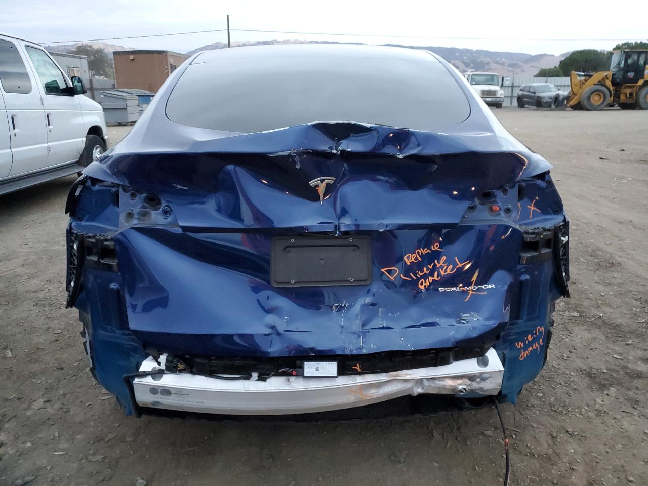 2022 TESLA MODEL Y  VIN:7SAYGDEE5NF518854
