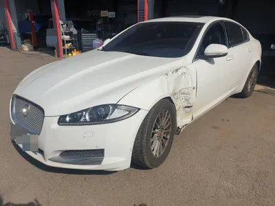 2014 Jaguar XF VIN: