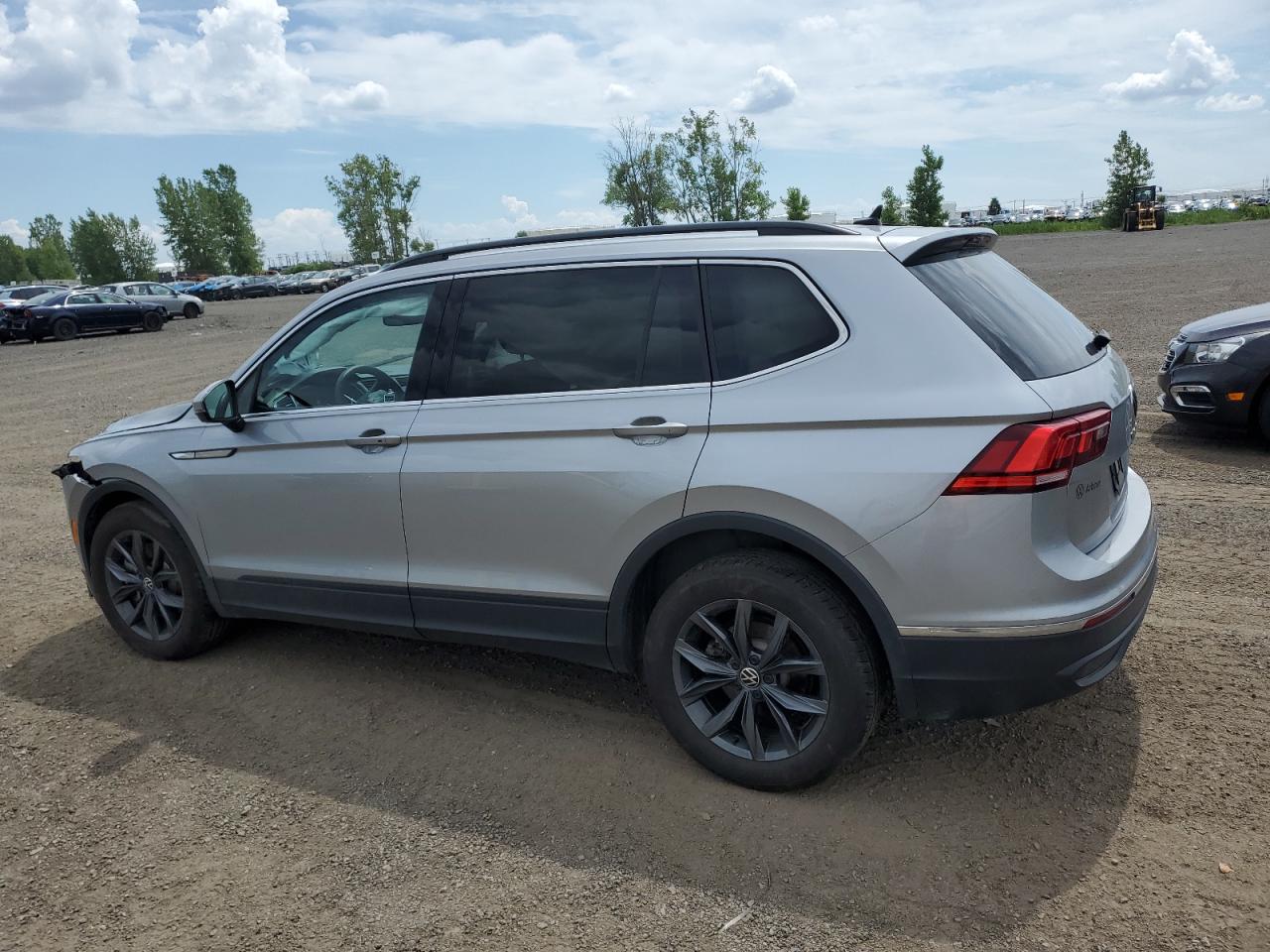 2023 VOLKSWAGEN TIGUAN SE VIN:3VV2B7AX8PM092121