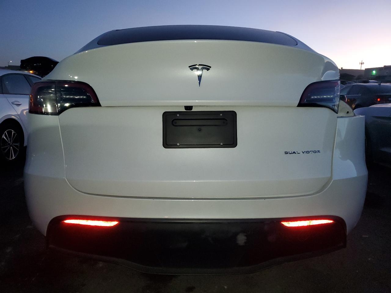 2023 TESLA MODEL Y  VIN:7SAYGDEE5PF867869