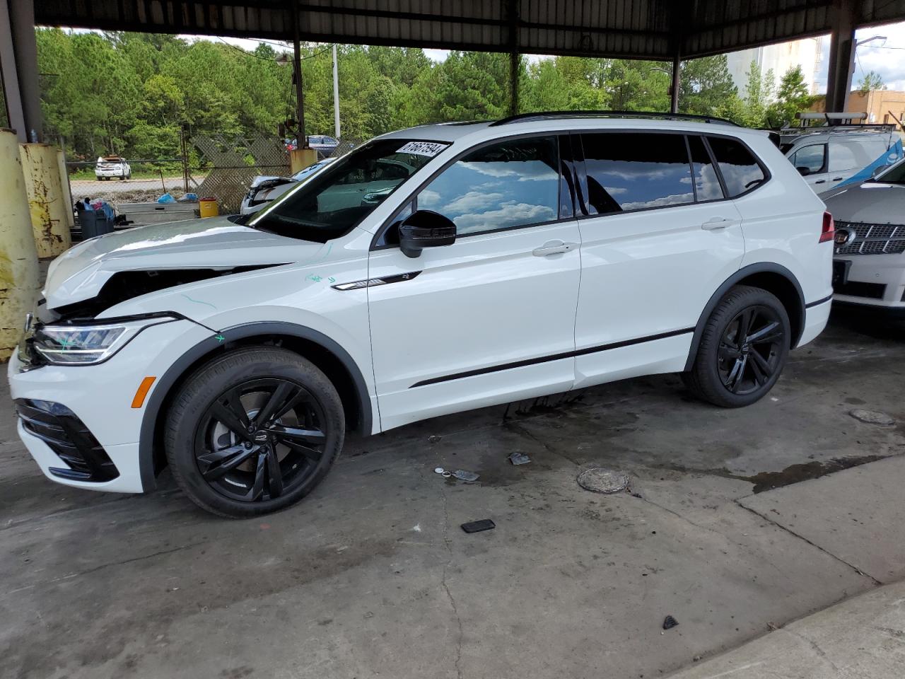 2023 VOLKSWAGEN TIGUAN SE R-LINE BLACK VIN:3VVCB7AX2PM125652