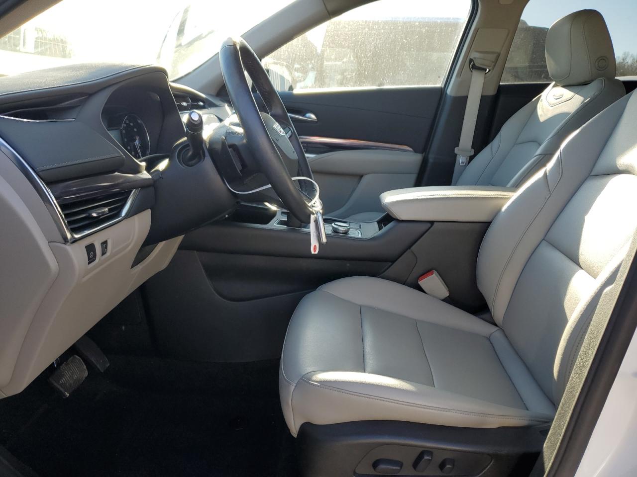 2023 CADILLAC XT4 LUXURY VIN:1GYFZBR42PF103438