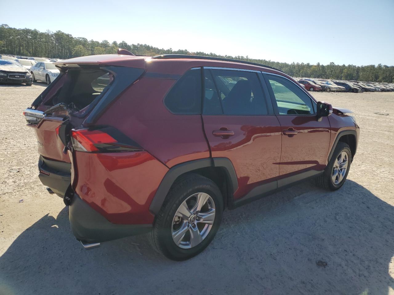 2022 TOYOTA RAV4 XLE VIN:2T3W1RFV4NW194484