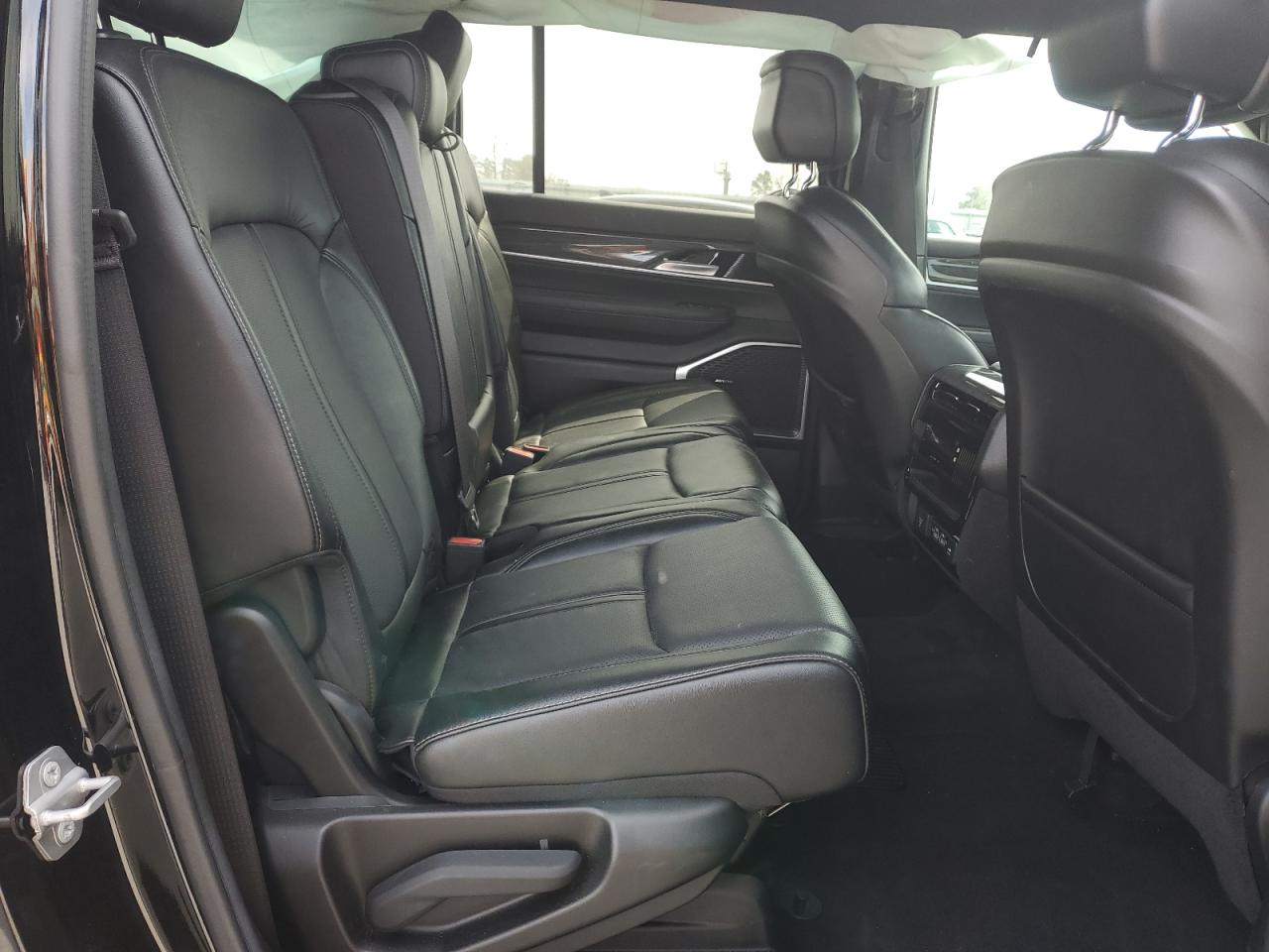 2022 JEEP WAGONEER SERIES II VIN:1C4SJVBT2NS135423