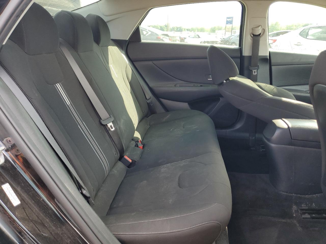 2022 HYUNDAI ELANTRA SEL VIN:KMHLM4AG5NU274777