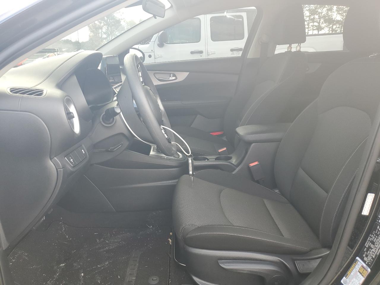 2023 KIA FORTE LX VIN:3KPF24AD8PE684553