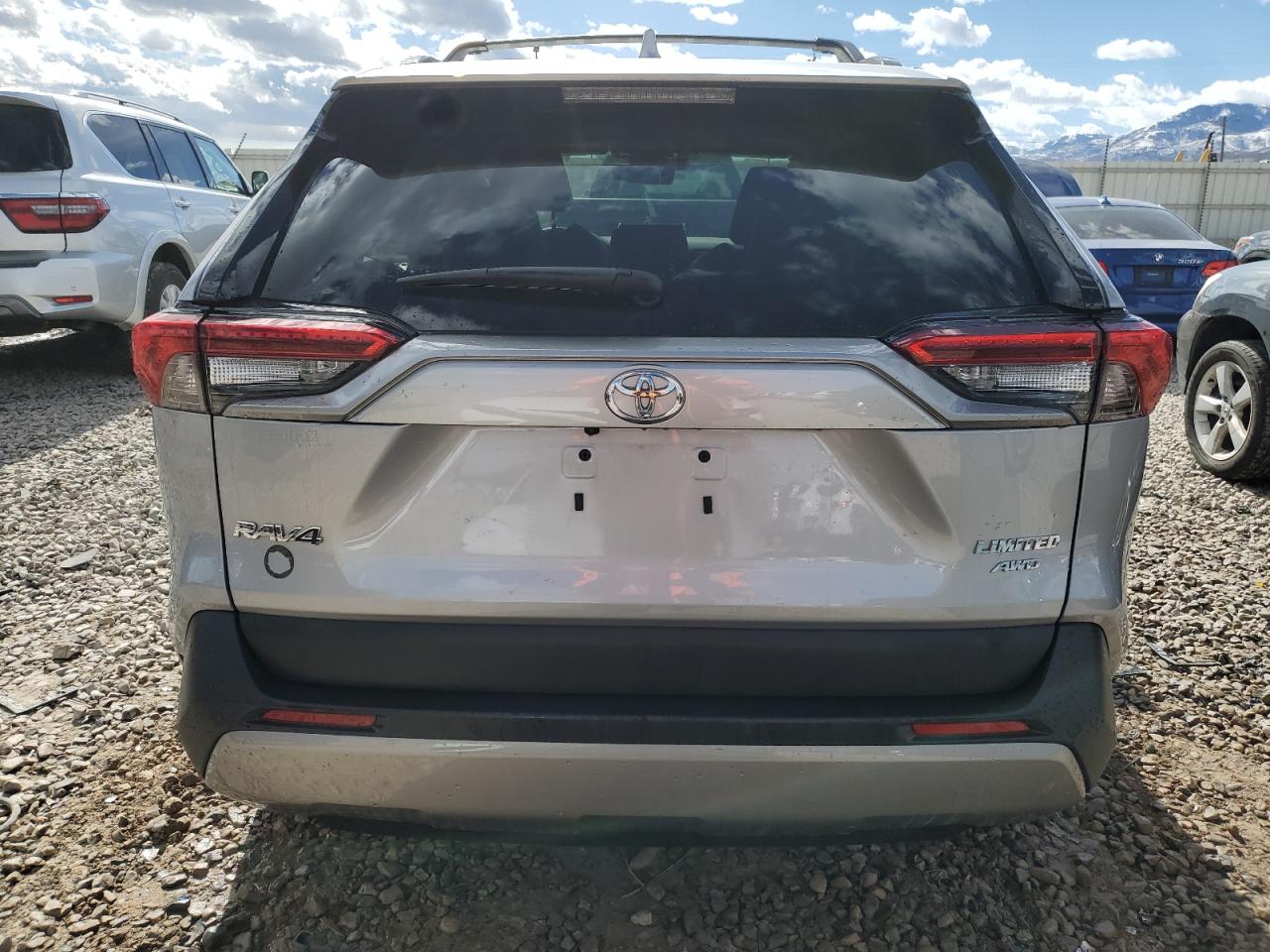 2022 TOYOTA RAV4 LIMITED VIN:2T3N1RFV7NW257430