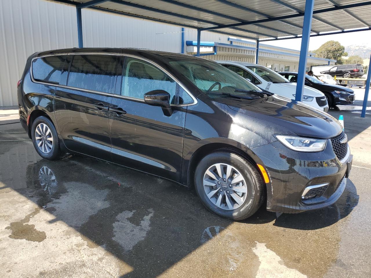 2023 CHRYSLER PACIFICA HYBRID TOURING L VIN:2C4RC1L73PR588506