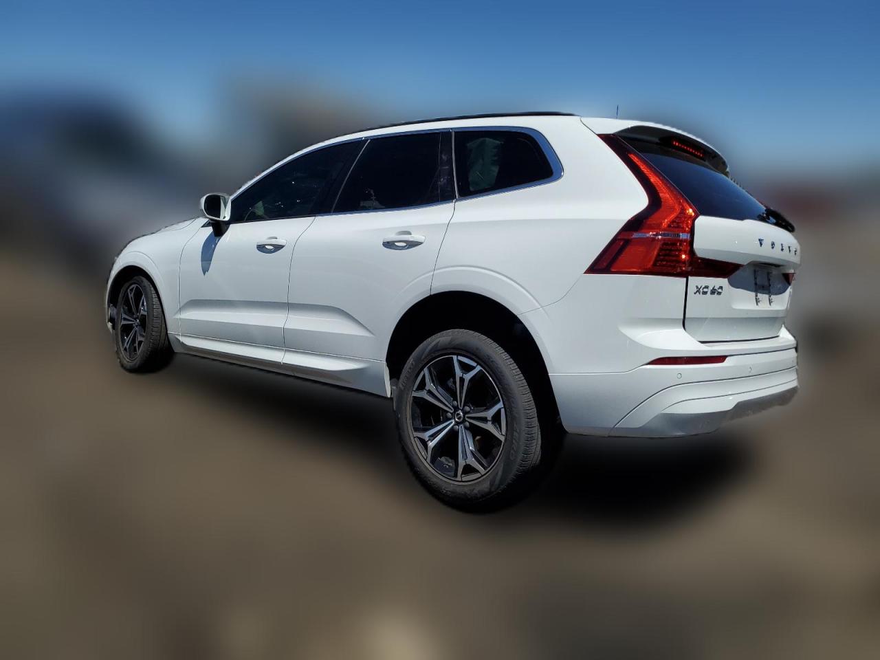 2022 VOLVO XC60 B5 MOMENTUM VIN:YV4L12RK1N1987426