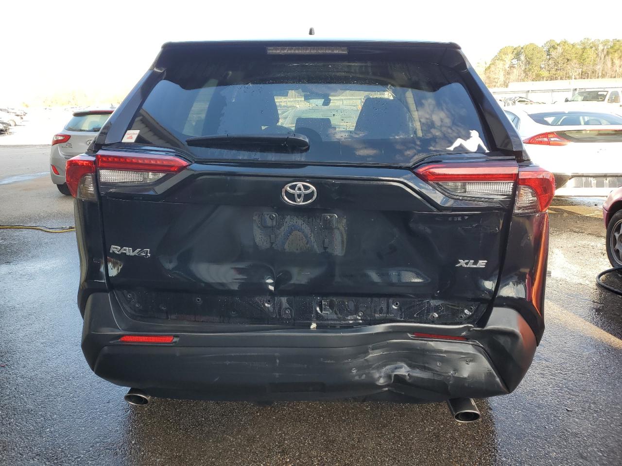 2022 TOYOTA RAV4 XLE VIN:2T3W1RFV2NW231824