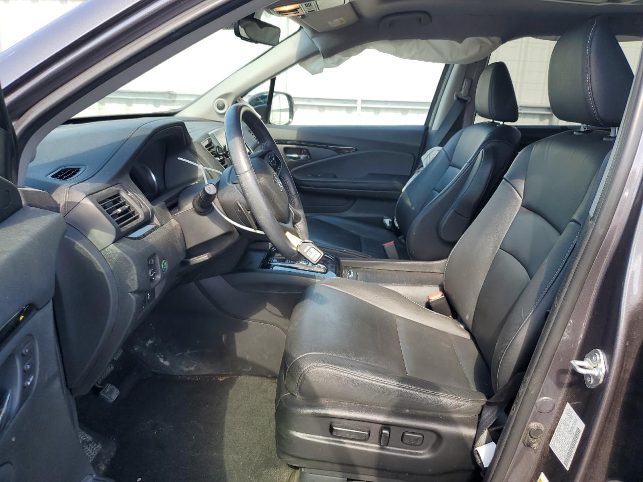 2022 HONDA PILOT TOURING VIN:5FNYF6H69NB017627