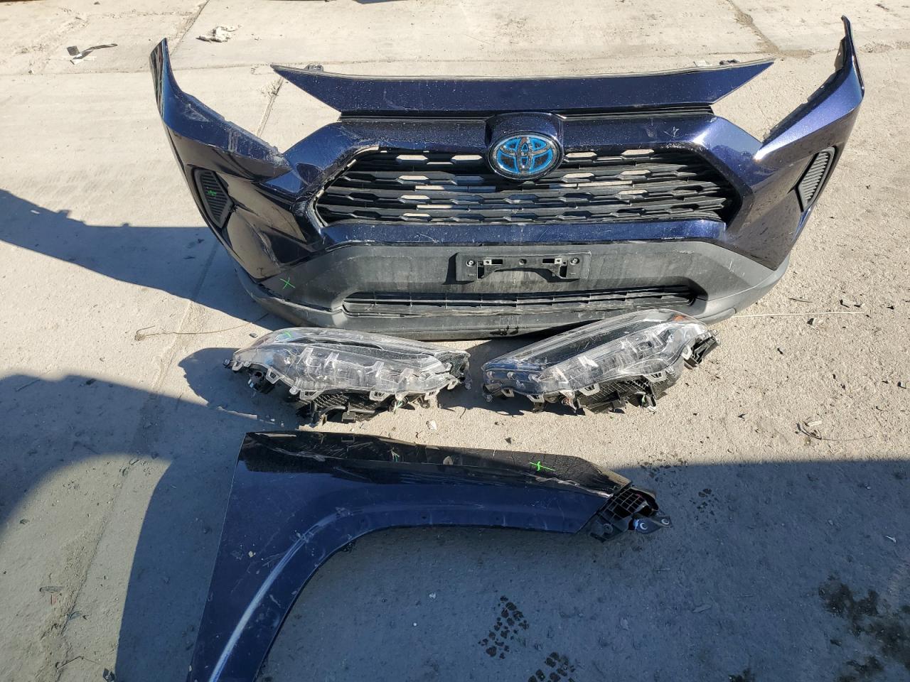 2022 TOYOTA RAV4 XLE VIN:2T3RWRFV9NW134313