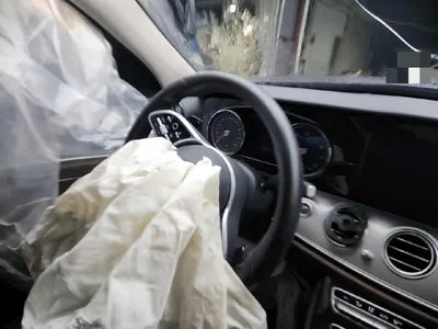 2019 Mercedes-Benz E 300 WDDZF4JB6KA649219 VIN:WDDZF4JB6KA649219