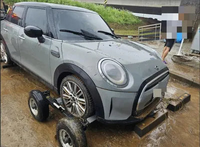 2022 MINI Cooper VIN: