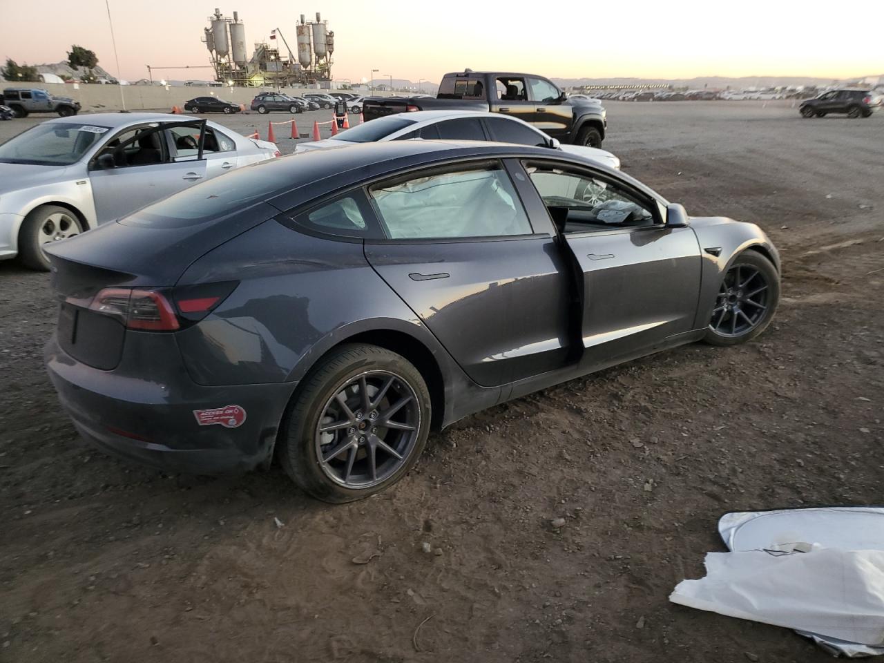 2023 TESLA MODEL 3  VIN:5YJ3E1EA9PF642587